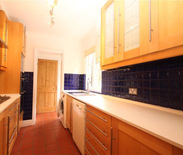 Oxford Terrace, Guildford, Surrey, GU1 3RJ - Photo 4