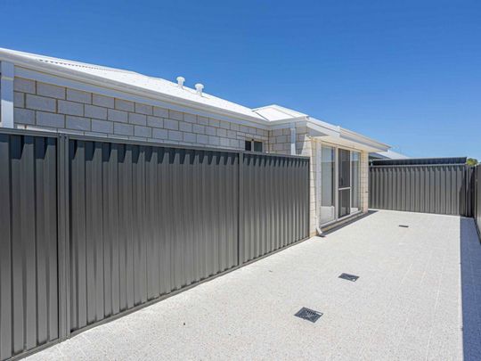 Brand new home awaiting it's family - Photo 1