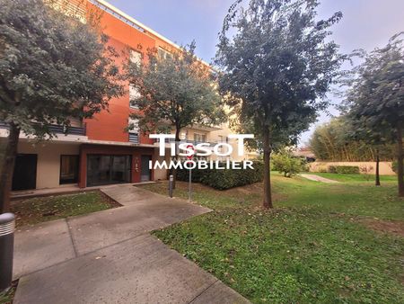 P2 NIMES 7 COLLINES avec jardin et garage - Photo 3