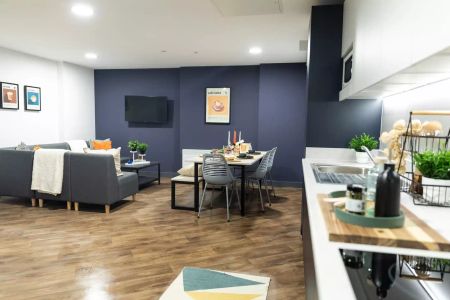 7 Bed Premium En-suite - Photo 3