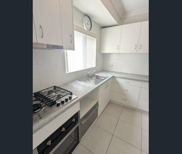 GROUND FLOOR UNIT!!!! - Photo 4