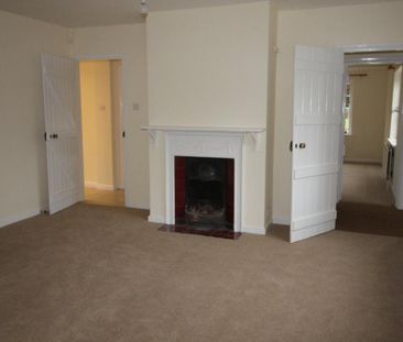 5 bedroom detached house to rent - Photo 5