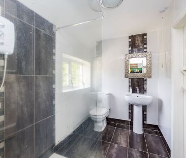 Newpound, Wisborough Green, RH14 - Photo 3