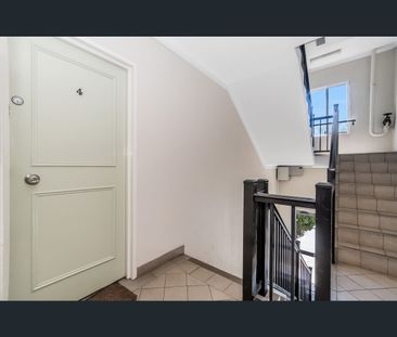 4/927 Wellington Street, West Perth, WA 6005 - Photo 2