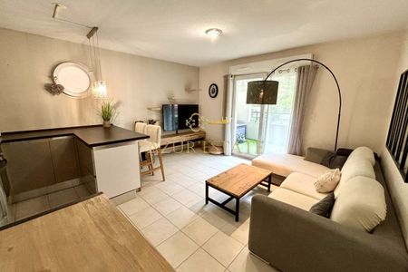 MENTON BORRIGO : BEAU 2 PIECES MEUBLÉ AVEC TERRASSE - Photo 2