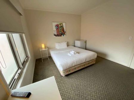 Room 9 (Non Ensuite) - Photo 4