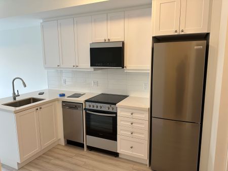 For Lease - 51 Clarington Blvd Boulevard Unit# Unit# 220, Clarington, Ontario - Photo 4