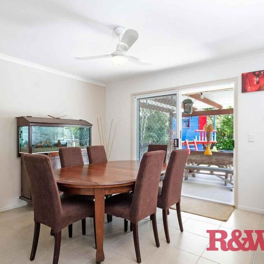 PRICE REDUCTION: Spacious Private Family Home - Photo 1