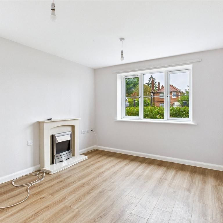 3 bedroom semi-detached house to rent - Photo 1