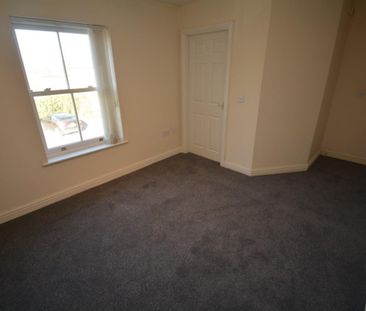 2 bed Apartment for Rent - Photo 2