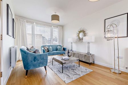 4 bedroom townhouse to rent - Photo 2