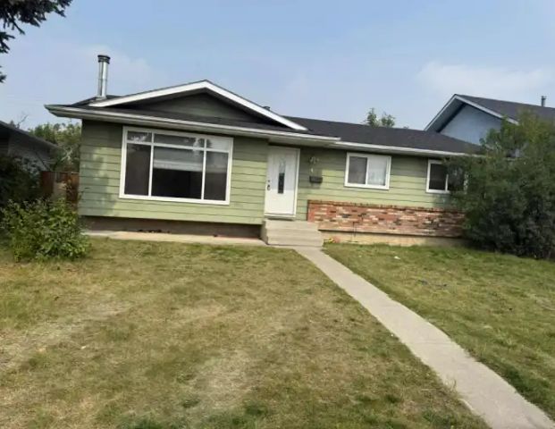408 Whiteside Road NE MS | 408 Whiteside Road Northeast, Calgary - Photo 1