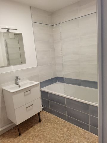 Location Appartement 3 pièces 63m² - Photo 5