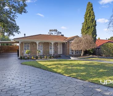 Great Court Location home that ticks all the Boxes. - Photo 5