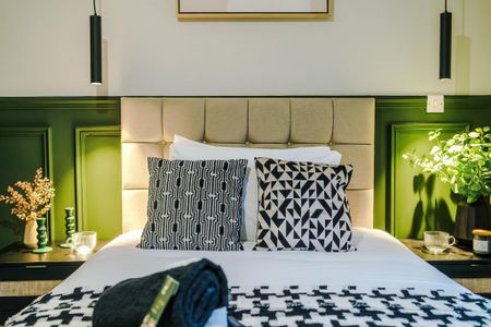 1 bedroom in a house share to rent - Photo 2