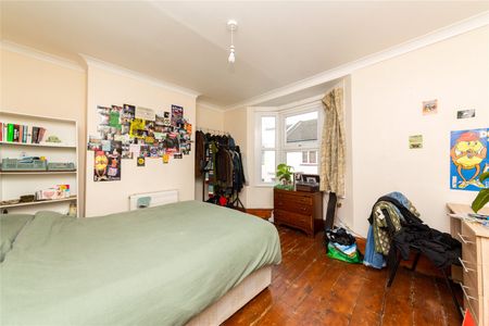 4 bedroom terraced house to rent - Photo 5