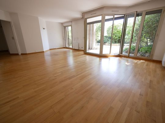 Location Appartement 5 pièces 105m² - Photo 1