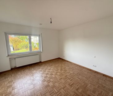 * ERSTBEZUG N. SANIERUNG: Schöne 3,5-Zi.-Whg. * 2 Balkone * Parkett... - Foto 5