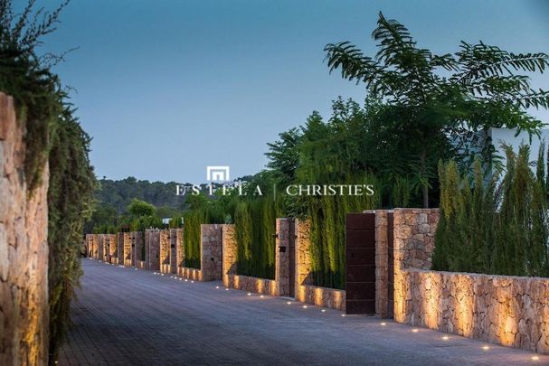 Luxury Villa for rent in San Jose, Balearic Islands - Photo 1