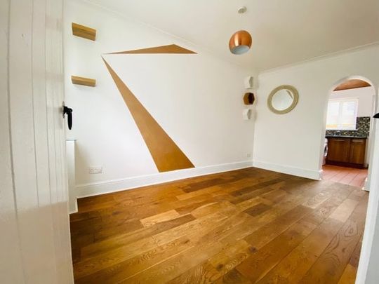 Dickenson's Place, Woodside, SE25, Property for rent - Photo 1