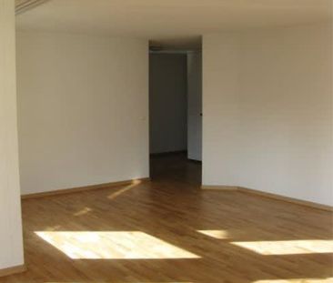 4.5 Zimmer, 93 m², 2. Stock - Photo 3