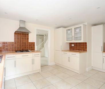 3 bedroom cottage to rent - Photo 3