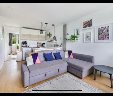 2 Bed Flat, Hopton Street, SE1 - Photo 3