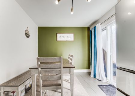 For Lease - 10 Innes Place, Woodstock, Ontario - Photo 4