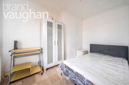 5 bedroom semi-detached house to rent - Photo 2