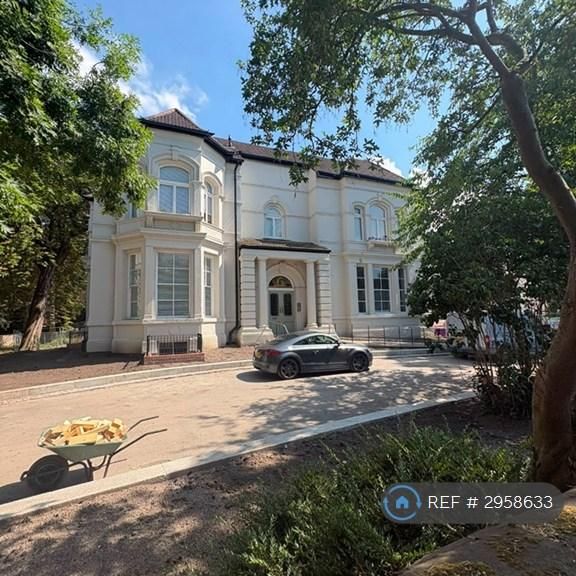 3 bedroom flat to rent - Photo 1