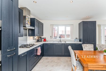 4 bedroom detached to rent Rhodfa Gladstone, CH4 - Photo 5