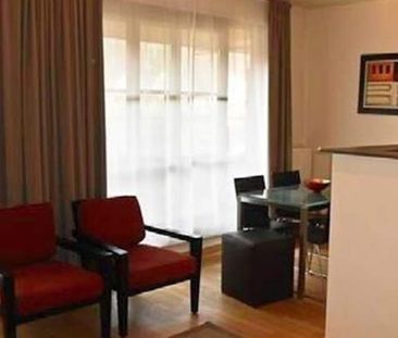 Appartement te huur in Oudergem voor € 1.000 met 1 slaapkamer - Photo 5