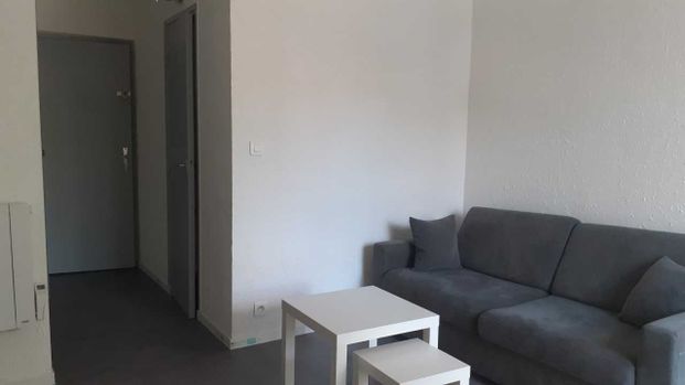 Location Appartement 1 pièce 20m² NIMES 30000 - Photo 1