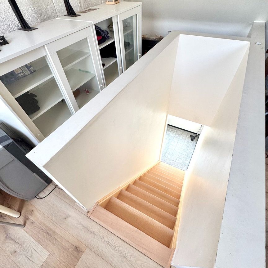 LANDELIJK GELEGEN HALFOPEN WONING - Photo 1