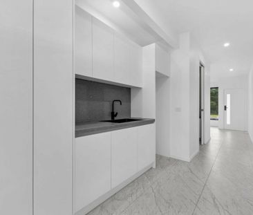 13A Melaleuca Drive, Hoppers Crossing VIC, Belconnen - Photo 2