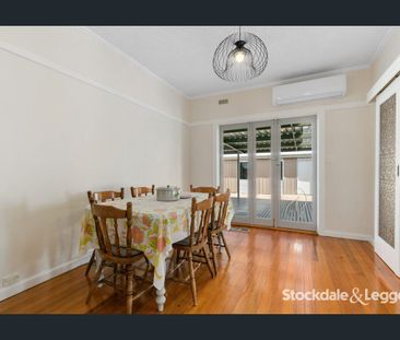 Charming Home! - Photo 5