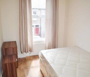 3 Bed - Eighth Avenue, Heaton - Photo 6