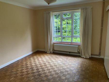 4 bedroom detached house to rent - Photo 4