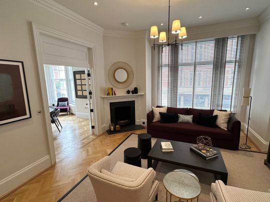 2 Bed Maisonette, Green Street, W1K - Photo 1