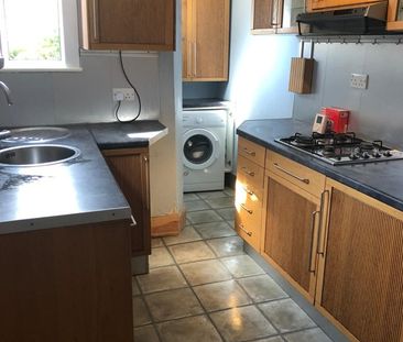 3 Bed Terraced House, Abbeydale, S7 - Photo 4