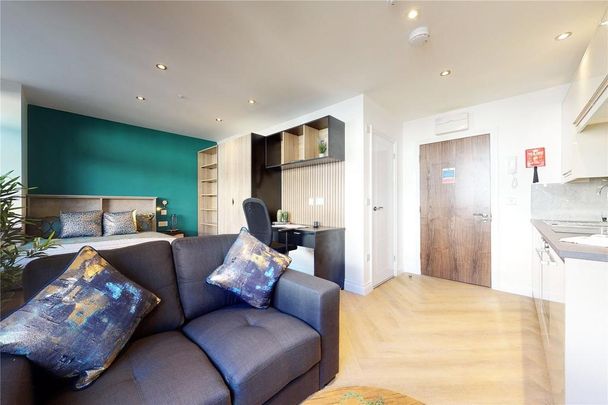 Studio to rent - Photo 1