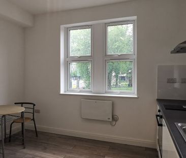 1 Bed Flat, Ilkeston Road, NG7 - Photo 4