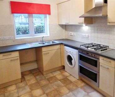 2 bedroom terraced house to rent - Photo 2