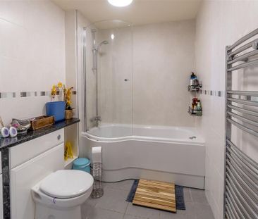 2 bedroom apartment to rent - Photo 6