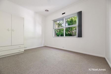 23 Taylor Road, MOOROOLBARK - Photo 2