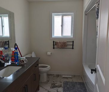 For Lease - 1240 Emma Chase Drive, London North, Ontario - Photo 3
