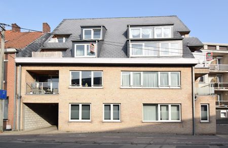 RUIM APPARTEMENT MET TWEE SLAAPKAMERS EN GARAGE - Foto 5