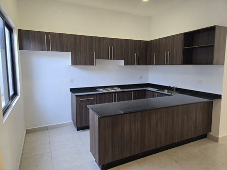| Townhouse en renta en Temozón Norte con amenidades | - Photo 4