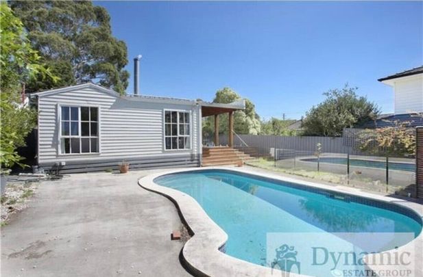 Burwood - Photo 1
