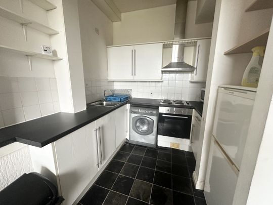 Flat 6, 5, Stanley Terrace, Preston - Photo 1